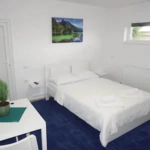 Casuta Bradulet - Aeroport Otopeni & Therme , Balotesti Romania