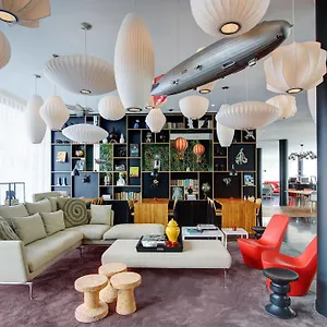 Citizenm Paris Charles De Gaulle Airport לה מניל-אמלו